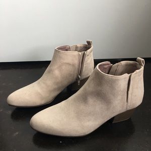 Old Navy booties